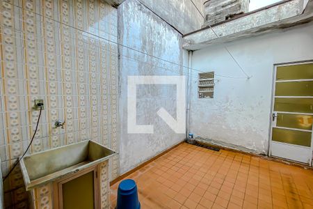 Casa à venda com 196m², 3 quartos e 2 vagasLavanderia