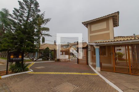 Casa de condomínio à venda com 90m², 4 quartos e 2 vagas Casa de condomínio à venda com 90m², 4 quartos e 2 vagasFachada e portaria