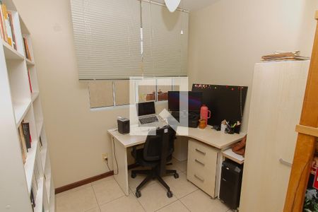 Casa de condomínio à venda com 90m², 4 quartos e 2 vagas Casa de condomínio à venda com 90m², 4 quartos e 2 vagasQuarto 4 - Escritório