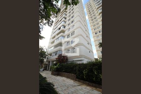 Apartamento para alugar com 90m², 3 quartos e 1 vagaFachada do bloco