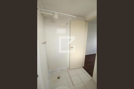 Banheiro da Suíte  de apartamento para alugar com 3 quartos, 90m² em Vila Trujillo, Sorocaba