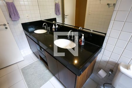 Apartamento à venda com 168m², 3 quartos e 3 vagasBanheiro da Suíte 3