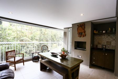 Apartamento à venda com 168m², 3 quartos e 3 vagasVaranda gourmet