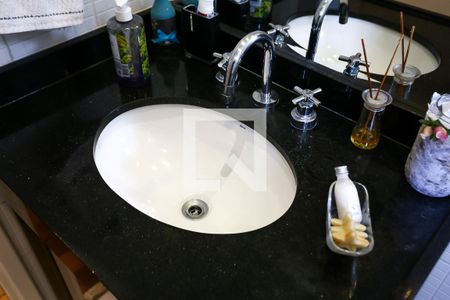 Apartamento à venda com 168m², 3 quartos e 3 vagasBanheiro da suíte 1