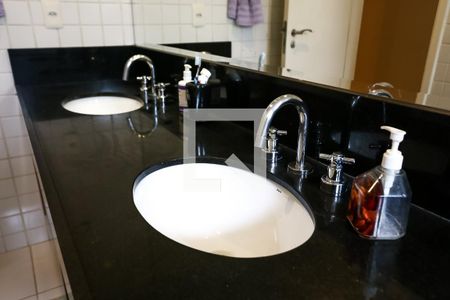 Apartamento à venda com 168m², 3 quartos e 3 vagasBanheiro da Suíte 3