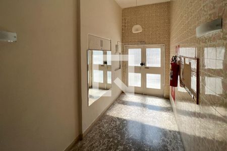 Apartamento para alugar com 76m², 2 quartos e sem vagaÁrea comum - Hall
