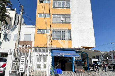 Apartamento para alugar com 76m², 2 quartos e sem vagaFachada