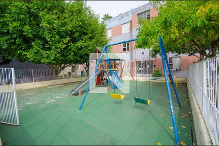 Apartamento à venda com 60m², 2 quartos e sem vagaÁrea Comum - Playground