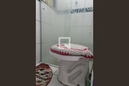 Casa à venda com 90m², 2 quartos e 1 vaga Casa à venda com 90m², 2 quartos e 1 vagaBanheiro