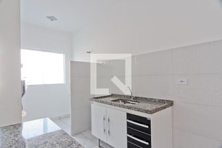Casa de condomínio à venda com 43m², 2 quartos e sem vaga Casa de condomínio à venda com 43m², 2 quartos e sem vagaCozinha