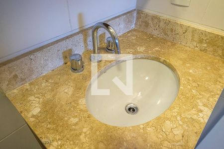 Suíte - Banheiro de apartamento à venda com 2 quartos, 77m² em Pinheiros, São Paulo