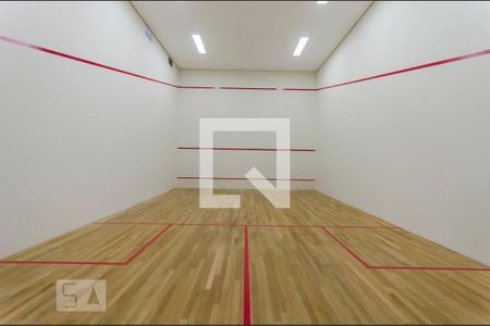 Apartamento à venda com 77m², 2 quartos e 1 vaga Apartamento à venda com 77m², 2 quartos e 1 vagaSquash