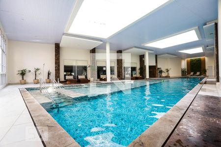 Apartamento à venda com 77m², 2 quartos e 1 vaga Apartamento à venda com 77m², 2 quartos e 1 vagaPiscina