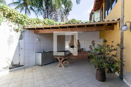 Casa à venda com 400m², 4 quartos e 4 vagas Casa à venda com 400m², 4 quartos e 4 vagasEspaço Gourmet