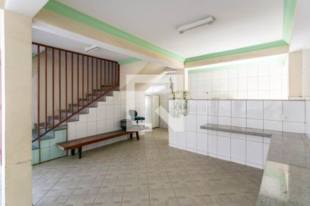 Casa à venda com 400m², 4 quartos e 4 vagas Casa à venda com 400m², 4 quartos e 4 vagasVaranda
