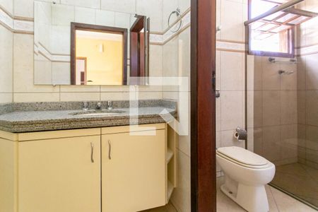 Casa à venda com 400m², 4 quartos e 4 vagas Casa à venda com 400m², 4 quartos e 4 vagasBanheiro 2