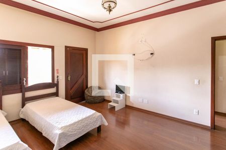 Casa à venda com 400m², 4 quartos e 4 vagas Casa à venda com 400m², 4 quartos e 4 vagasQuarto 3