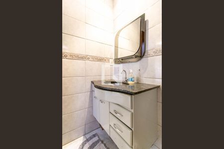 Casa à venda com 400m², 4 quartos e 4 vagas Casa à venda com 400m², 4 quartos e 4 vagasLavabo