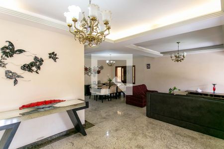 Casa à venda com 400m², 4 quartos e 4 vagas Casa à venda com 400m², 4 quartos e 4 vagasSala