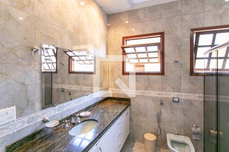 Casa à venda com 400m², 4 quartos e 4 vagas Casa à venda com 400m², 4 quartos e 4 vagasBanheiro da Suíte 2