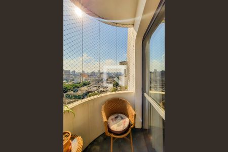 Apartamento à venda com 139m², 3 quartos e 2 vagasVaranda