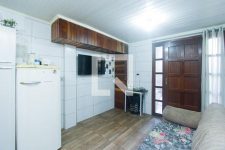 Sala de casa para alugar com 4 quartos, 90m² em Rubem Berta, Porto Alegre