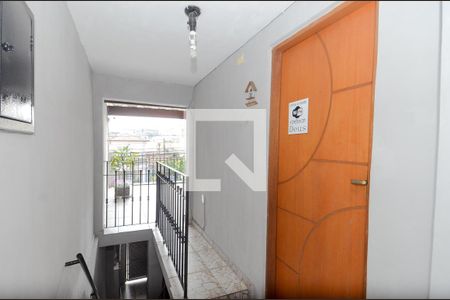 Casa à venda com 150m², 5 quartos e 2 vagas Casa à venda com 150m², 5 quartos e 2 vagasEntrada da Sala