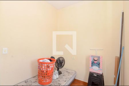 Casa à venda com 150m², 5 quartos e 2 vagas Casa à venda com 150m², 5 quartos e 2 vagasQuarto 3