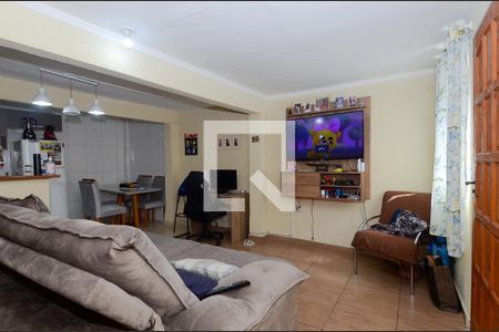 Casa à venda com 150m², 5 quartos e 2 vagas Casa à venda com 150m², 5 quartos e 2 vagasSala - Edícula