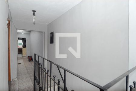 Casa à venda com 150m², 5 quartos e 2 vagas Casa à venda com 150m², 5 quartos e 2 vagasCorredor de Acesso