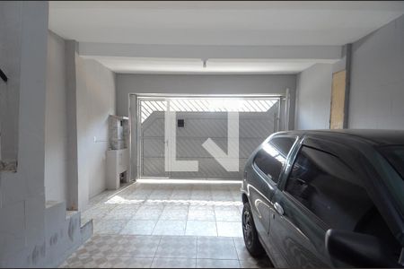 Casa à venda com 150m², 5 quartos e 2 vagas Casa à venda com 150m², 5 quartos e 2 vagasGaragem