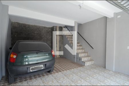 Casa à venda com 150m², 5 quartos e 2 vagas Casa à venda com 150m², 5 quartos e 2 vagasGaragem