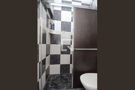 Casa à venda com 150m², 5 quartos e 2 vagas Casa à venda com 150m², 5 quartos e 2 vagasBanheiro Social