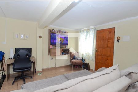 Casa à venda com 150m², 5 quartos e 2 vagas Casa à venda com 150m², 5 quartos e 2 vagasSala - Edícula