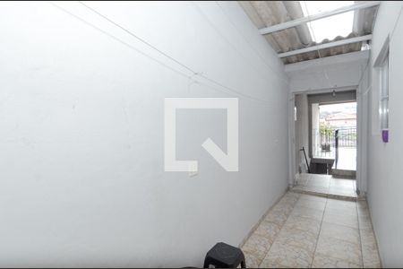 Casa à venda com 150m², 5 quartos e 2 vagas Casa à venda com 150m², 5 quartos e 2 vagasCorredor de Acesso