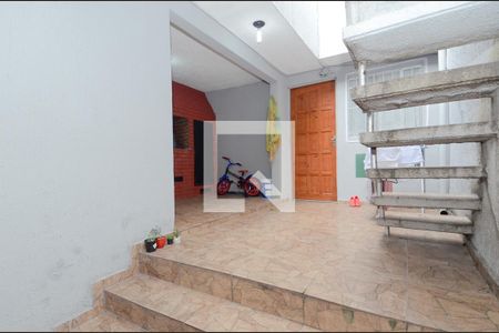Casa à venda com 150m², 5 quartos e 2 vagas Casa à venda com 150m², 5 quartos e 2 vagasChurrasqueira