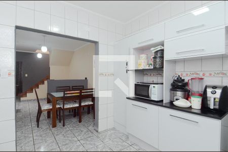 Casa à venda com 150m², 5 quartos e 2 vagas Casa à venda com 150m², 5 quartos e 2 vagasCozinha