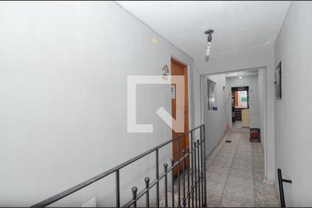 Casa à venda com 150m², 5 quartos e 2 vagas Casa à venda com 150m², 5 quartos e 2 vagasCorredor de Acesso