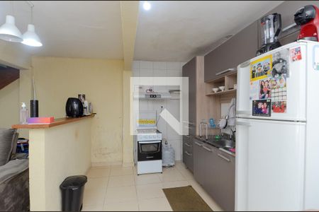 Casa à venda com 150m², 5 quartos e 2 vagas Casa à venda com 150m², 5 quartos e 2 vagasCozinha - Edícula