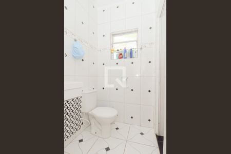 Casa à venda com 150m², 5 quartos e 2 vagas Casa à venda com 150m², 5 quartos e 2 vagasBanheiro da Suíte