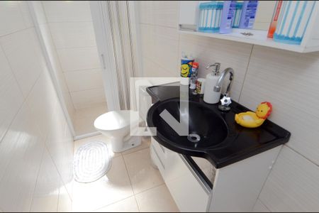 Casa à venda com 150m², 5 quartos e 2 vagas Casa à venda com 150m², 5 quartos e 2 vagasBanheiro da Edícula