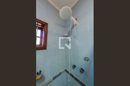 Casa para alugar com 500m², 6 quartos e 4 vagas Casa para alugar com 500m², 6 quartos e 4 vagasBanheiro da Suíte 1