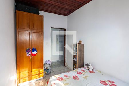 Casa à venda com 182m², 5 quartos e 3 vagas Casa à venda com 182m², 5 quartos e 3 vagasQuarto 3