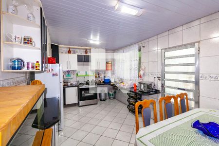 Casa à venda com 182m², 5 quartos e 3 vagas Casa à venda com 182m², 5 quartos e 3 vagasCozinha