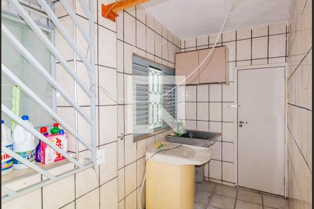 Casa à venda com 182m², 5 quartos e 3 vagas Casa à venda com 182m², 5 quartos e 3 vagasLavanderia