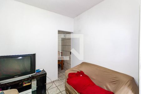 Casa à venda com 182m², 5 quartos e 3 vagas Casa à venda com 182m², 5 quartos e 3 vagasSala - Casa 3