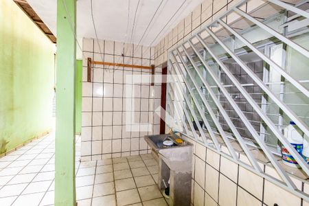 Casa à venda com 182m², 5 quartos e 3 vagas Casa à venda com 182m², 5 quartos e 3 vagasLavanderia