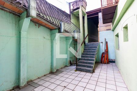 Casa à venda com 182m², 5 quartos e 3 vagas Casa à venda com 182m², 5 quartos e 3 vagasQuintal