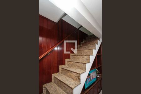 Escada de casa à venda com 3 quartos, 125m² em Jardim Independência, São Paulo