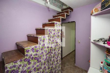 Casa à venda com 125m², 3 quartos e 2 vagas Casa à venda com 125m², 3 quartos e 2 vagasCloset